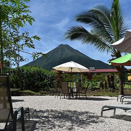 Hotel Roca Negra Del Arenal La Fortuna Bagian luar foto