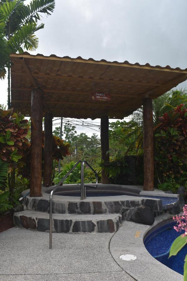 Hotel Roca Negra Del Arenal La Fortuna Bagian luar foto