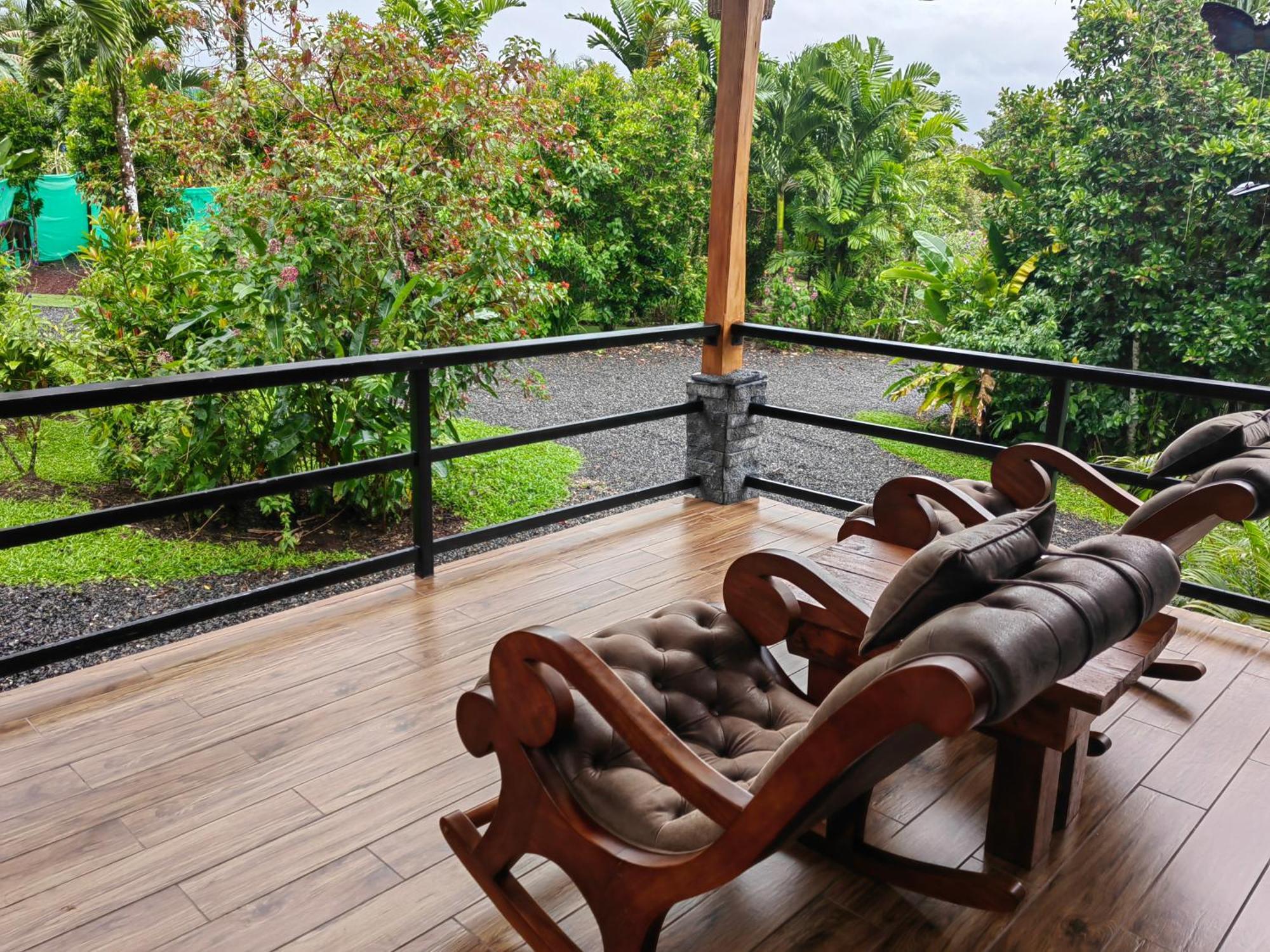 Hotel Roca Negra Del Arenal La Fortuna Bagian luar foto