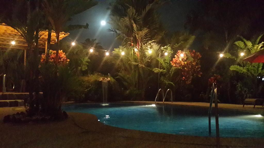 Hotel Roca Negra Del Arenal La Fortuna Bagian luar foto