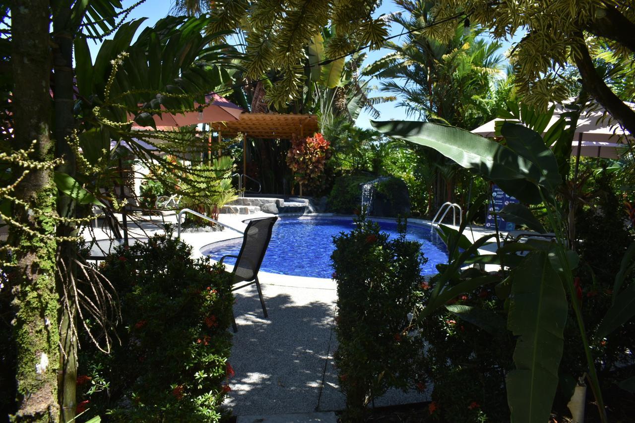 Hotel Roca Negra Del Arenal La Fortuna Bagian luar foto