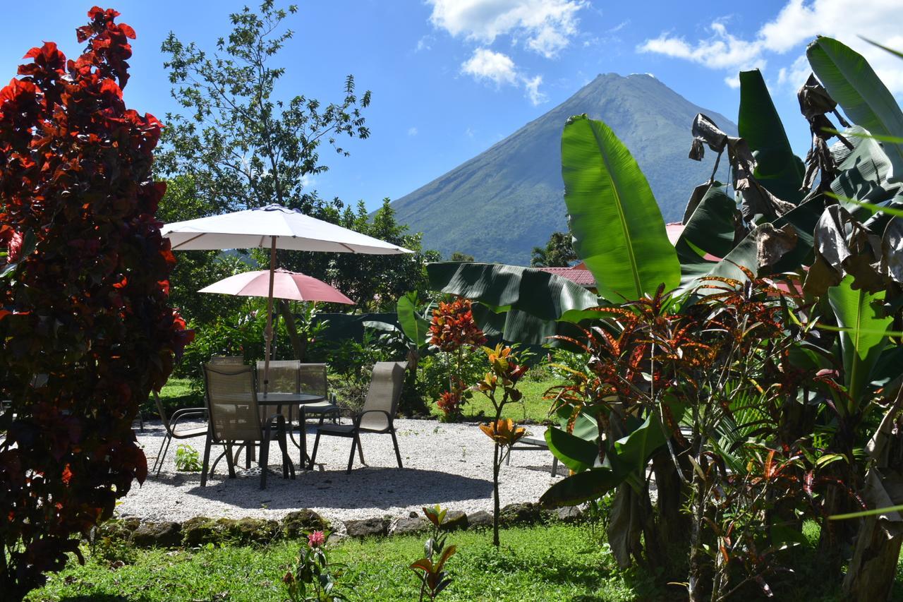 Hotel Roca Negra Del Arenal La Fortuna Bagian luar foto